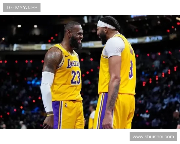 洛杉矶湖人队新赛季展望：重组阵容与超级巨星的双重挑战