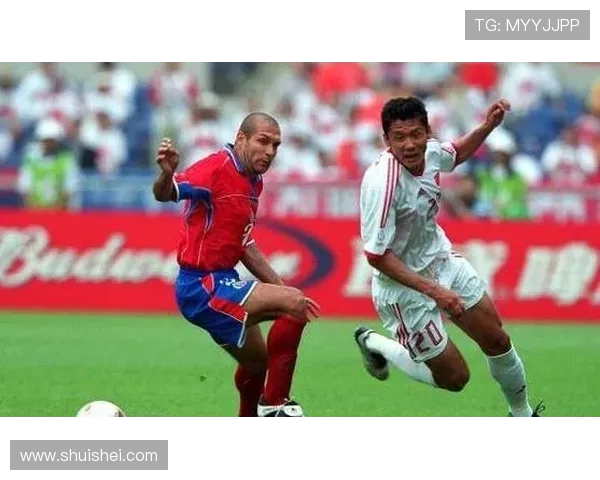 杨晨：从足球场到商业世界的跨界之路与人生转型