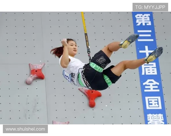 成都攀岩队在世界滑板锦标赛中以56分稳居积分榜首位