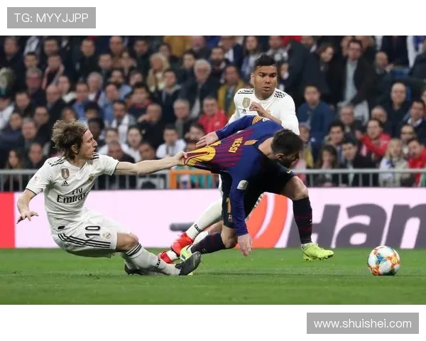 巴萨不敌塞维利亚,遭遇连败深陷泥潭