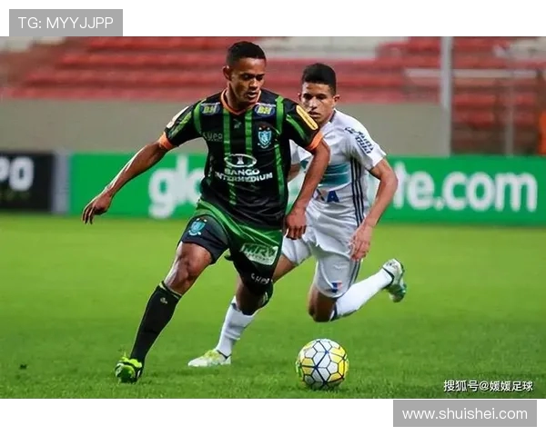 圣保罗与科林蒂巴的激烈对决展现巴西足球的魅力与激情 圣保罗与科林蒂巴的激烈对决展现巴西足球的魅力与激情